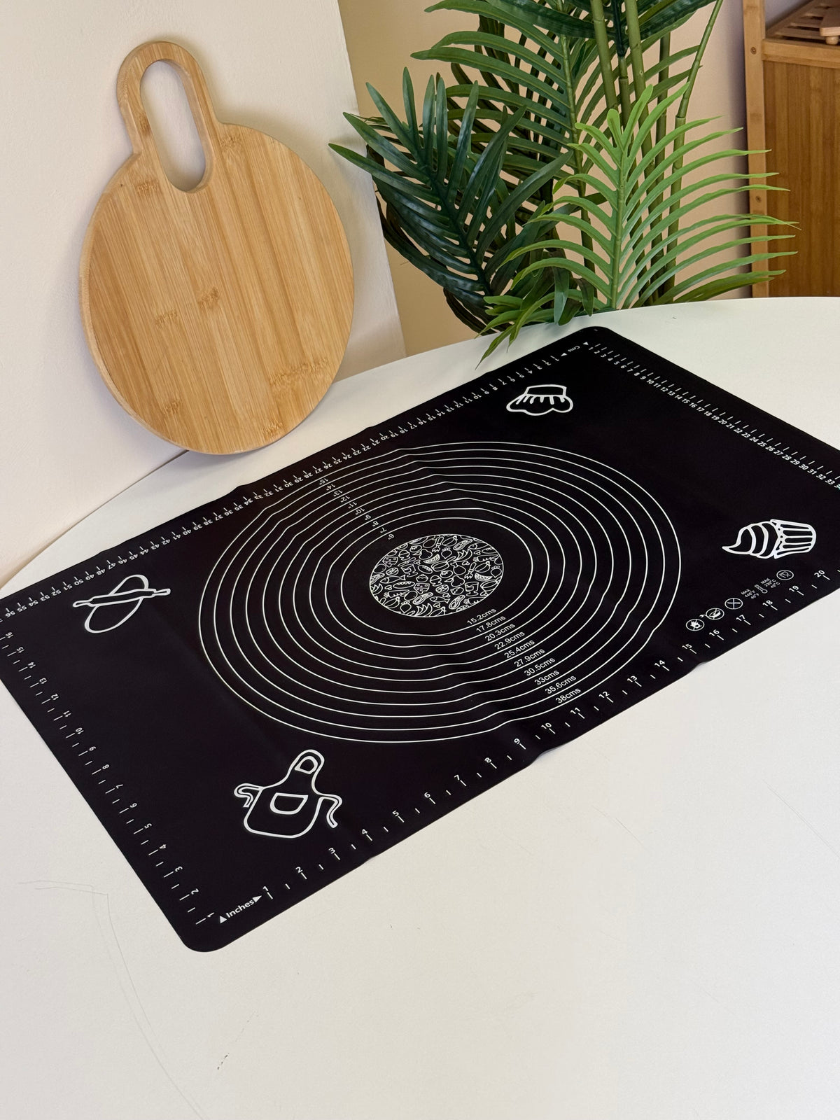 Homeniva Silikon Hamur Açma Matı Siyah 60 cm