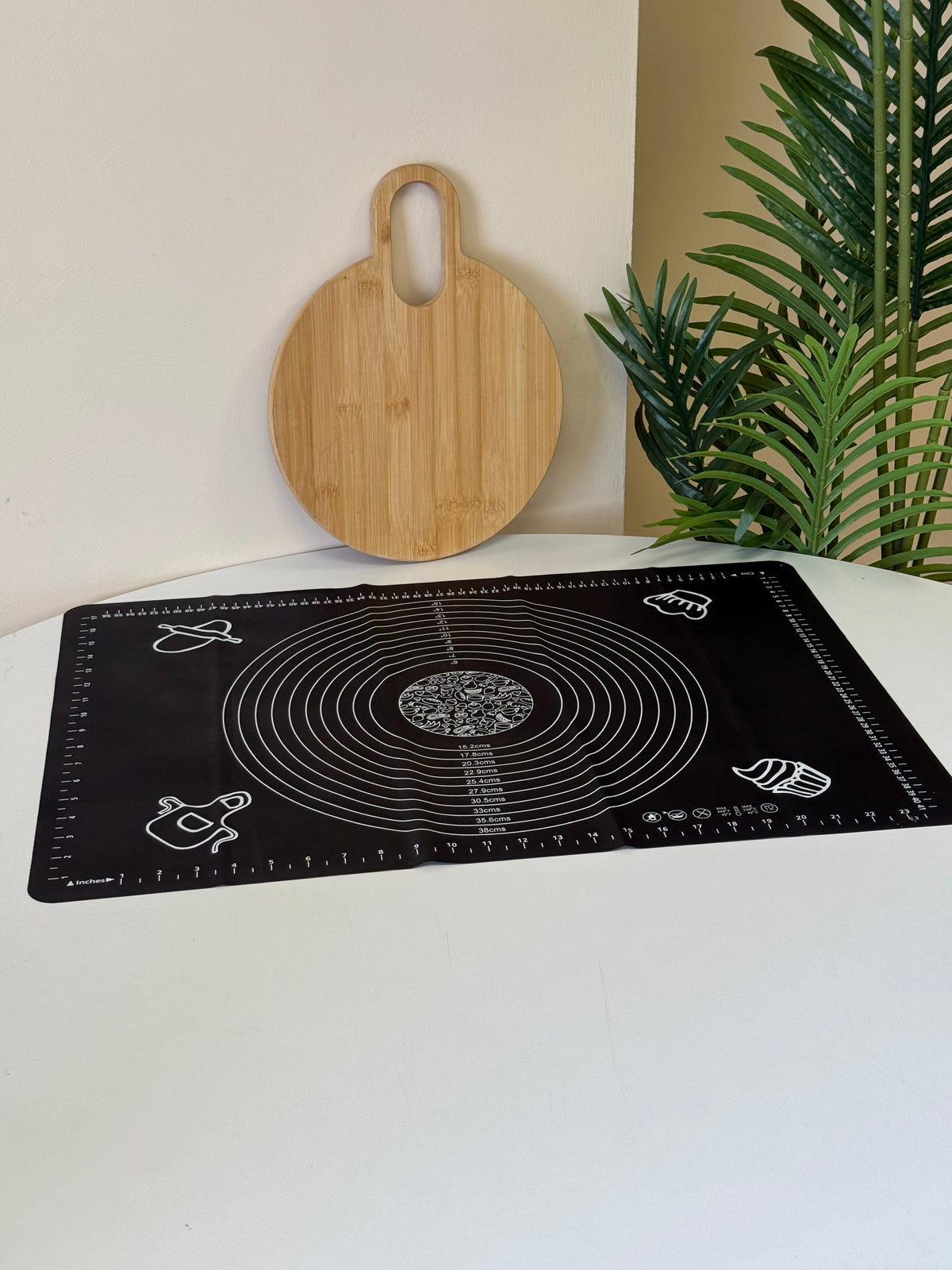 Homeniva Silikon Hamur Açma Matı Siyah 60 cm