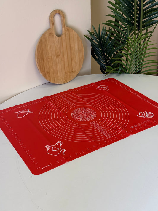 Homeniva Silikon Hamur Açma Matı Kırmızı 60 cm