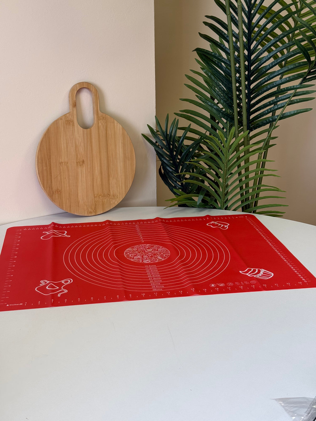 Homeniva Silikon Hamur Açma Matı Kırmızı 60 cm